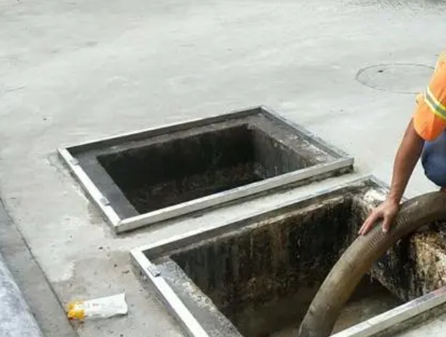 武江化粪池清理