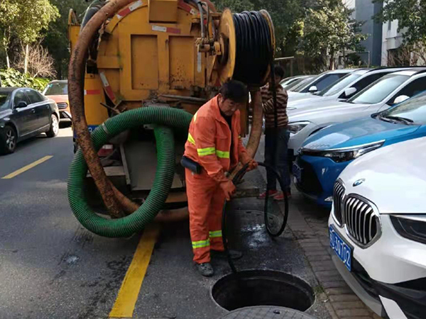 武江排污管道清淤